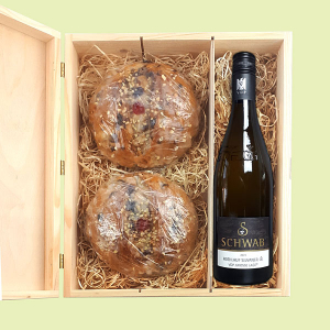 Sächsisches Osterbrot - 2 x 500g - und eine Flasche Silvaner Weingut Schwab